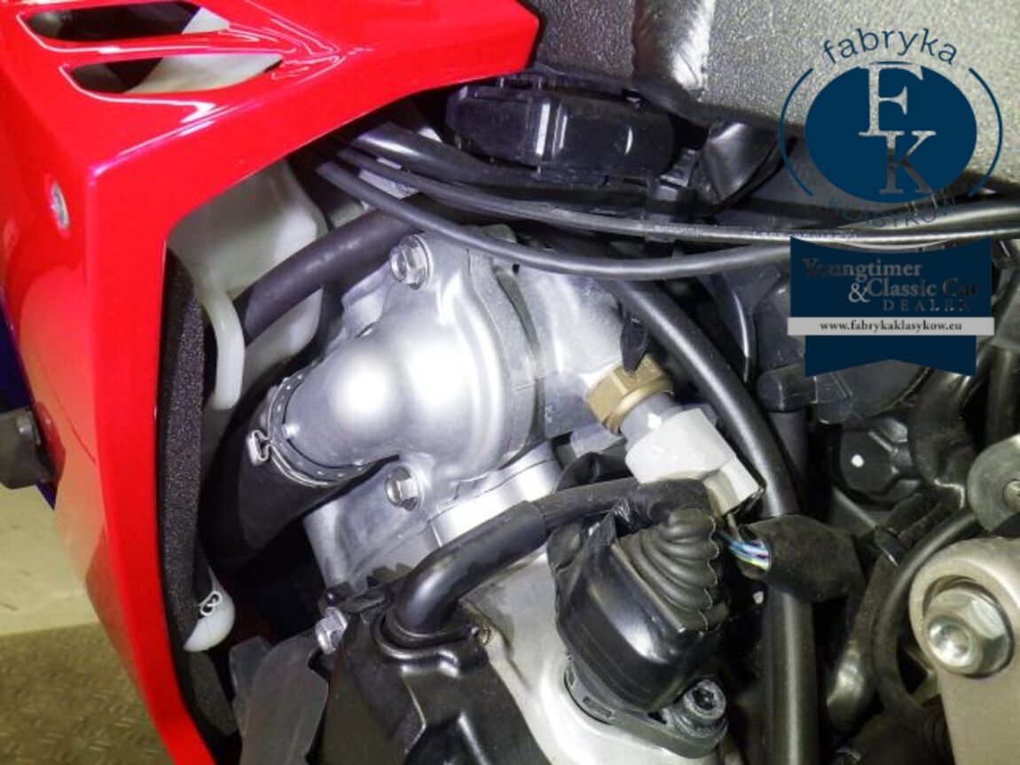 HONDA CBR1000RR-R 2020 - zdjęcie 12