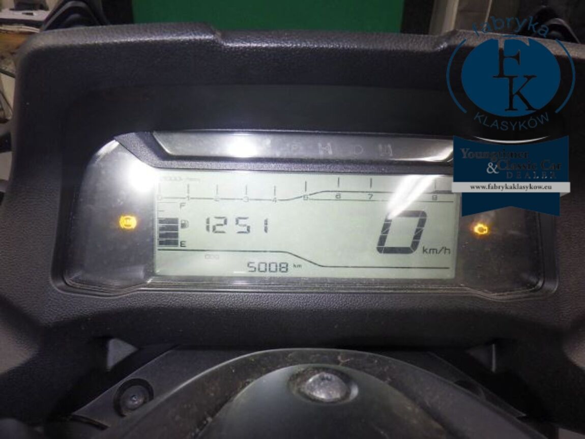 YAMAHA TORI CITY 300 2023 - zdjęcie 13