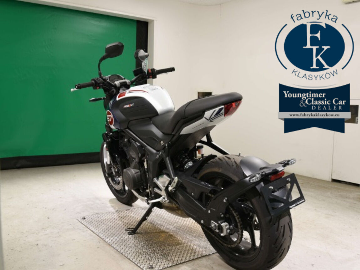 TRIUMPH TRIDENT 660 2024 - zdjęcie 7