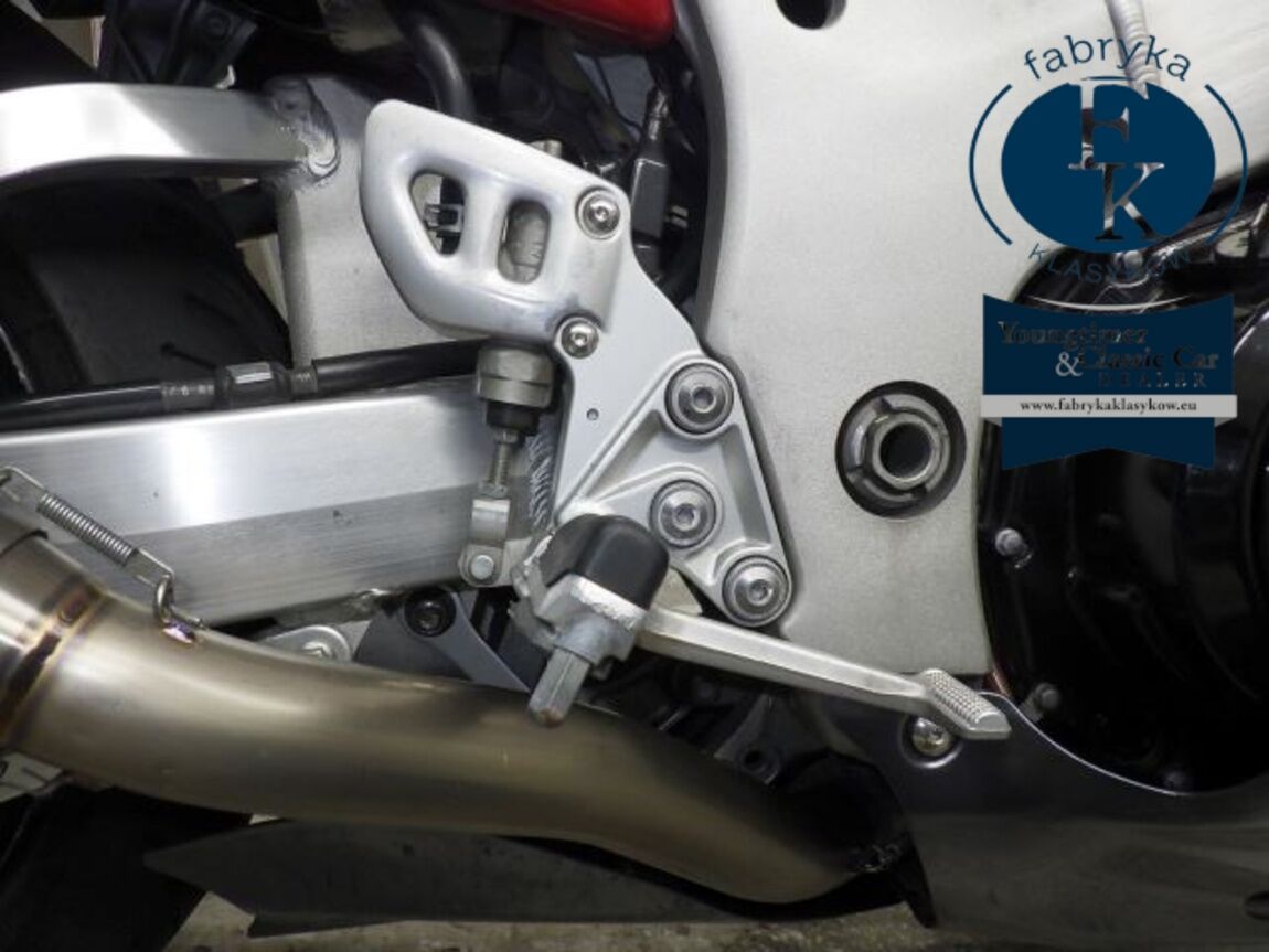 SUZUKI GSX1300R HAYABUSA 2000 - zdjęcie 30