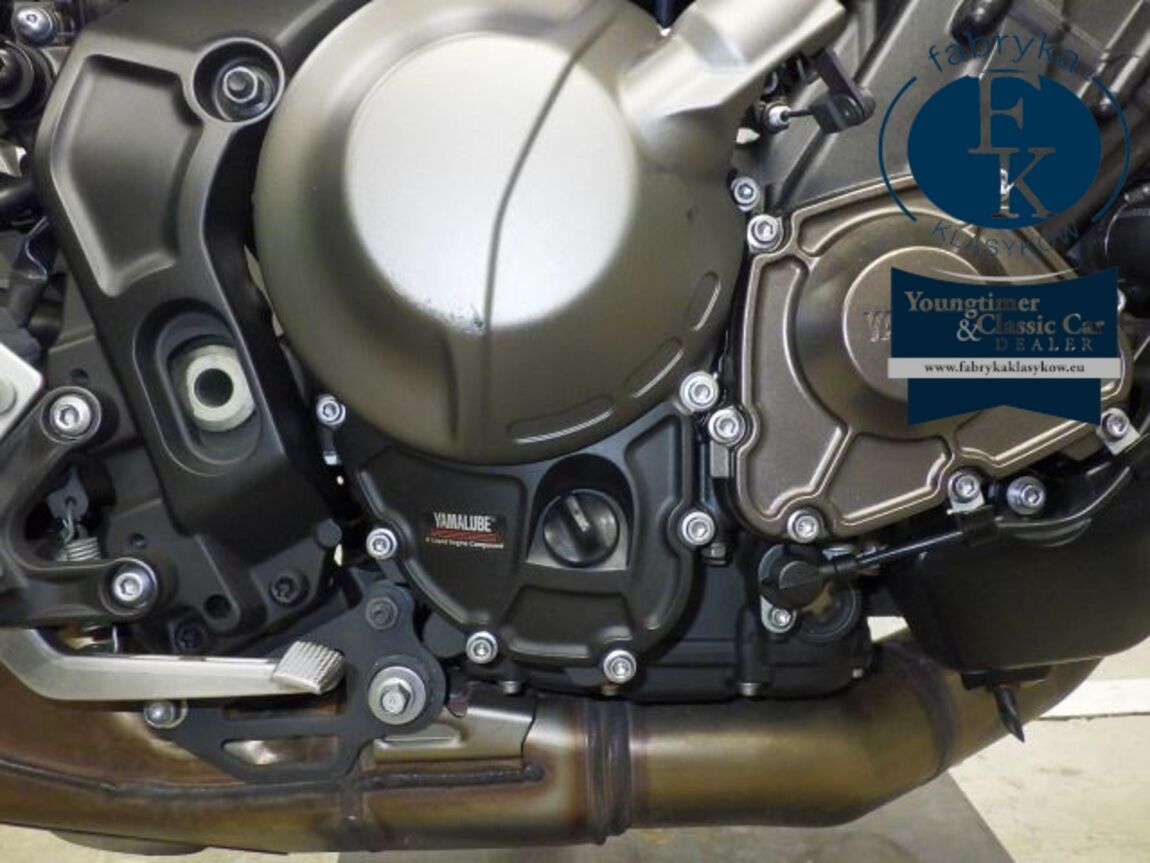 YAMAHA XSR900-2 2024 - zdjęcie 9
