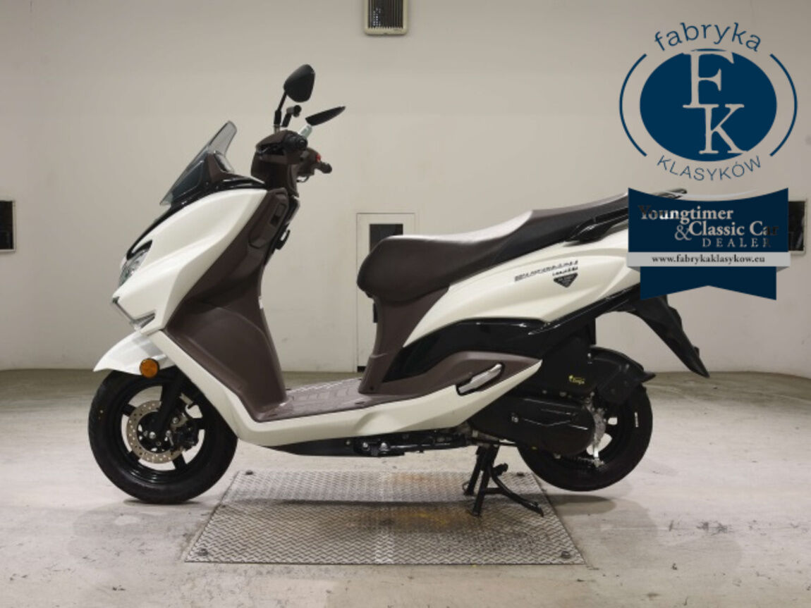 SUZUKI BURGMAN 125  - zdjęcie 3