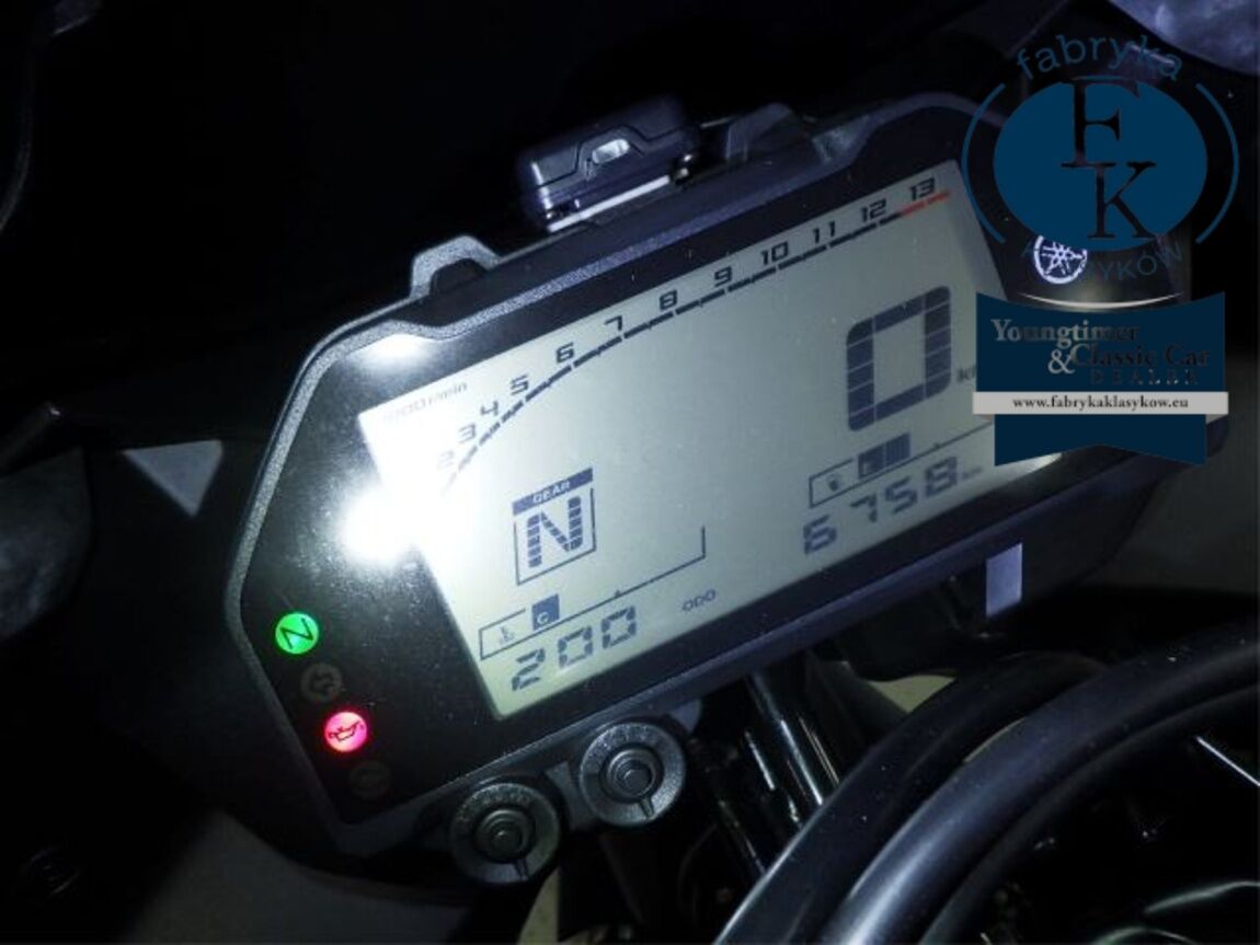 YAMAHA YZF-R3 2021 - zdjęcie 13