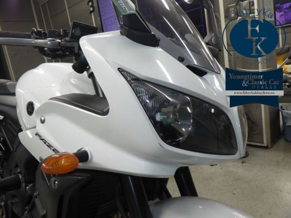 YAMAHA FZ-1 FEATHER 2010 - zdjęcie 17