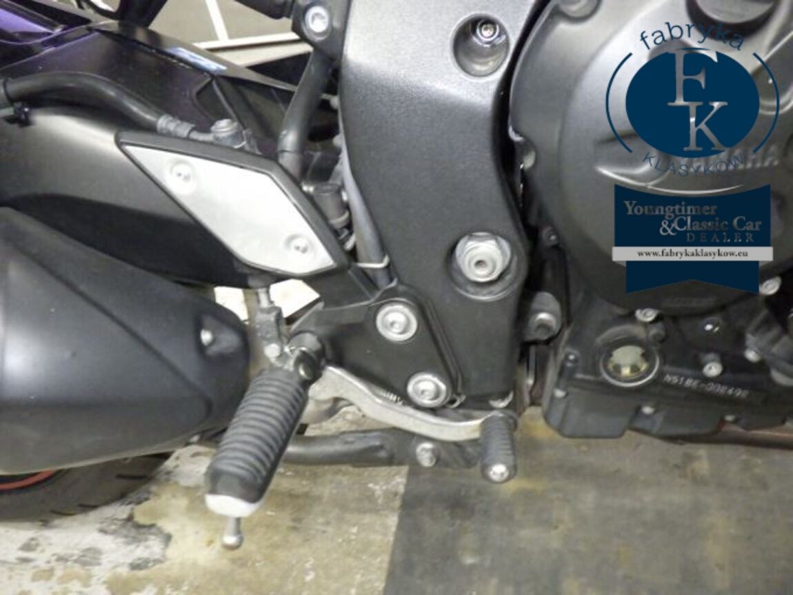 YAMAHA FZ-1 FEATHER 2010 - zdjęcie 30