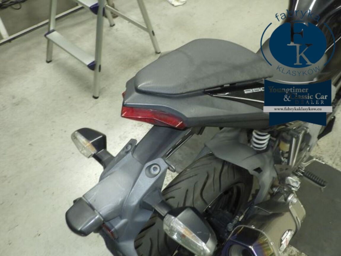 KAWASAKI Z250SL  - zdjęcie 20