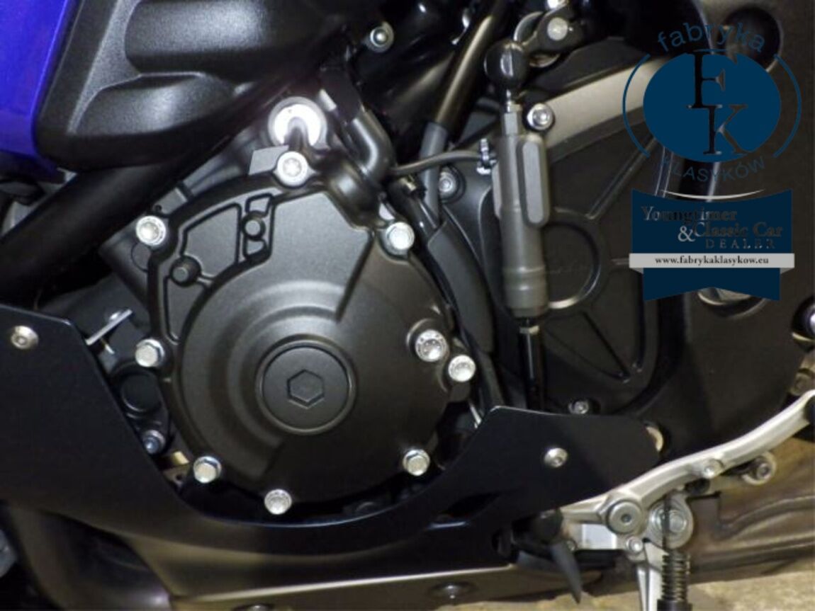 YAMAHA YZF-R1 2024 - zdjęcie 12