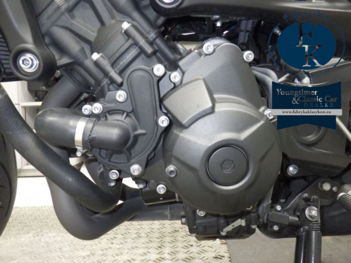 YAMAHA XSR900 2016 - zdjęcie 11