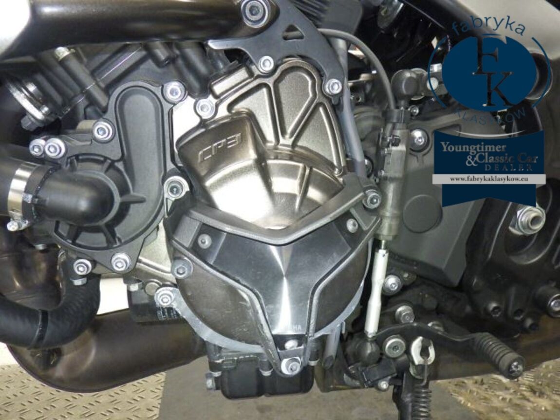 YAMAHA XSR900-2 2022 - zdjęcie 12