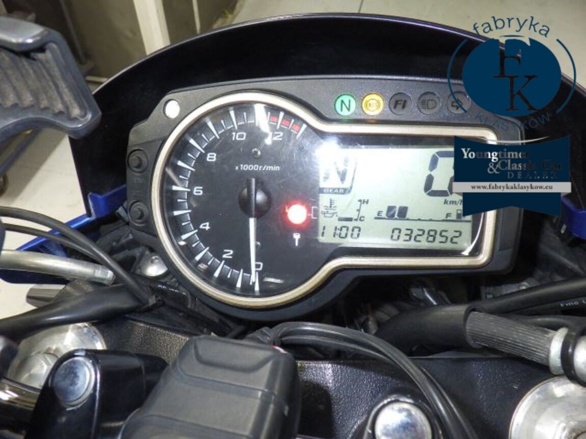 SUZUKI GSR750A 2014 - zdjęcie 13