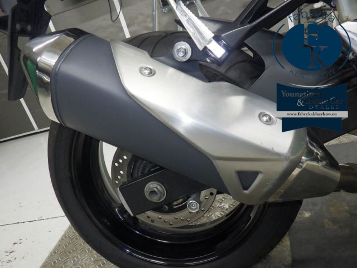 SUZUKI GSR750A 2014 - zdjęcie 15
