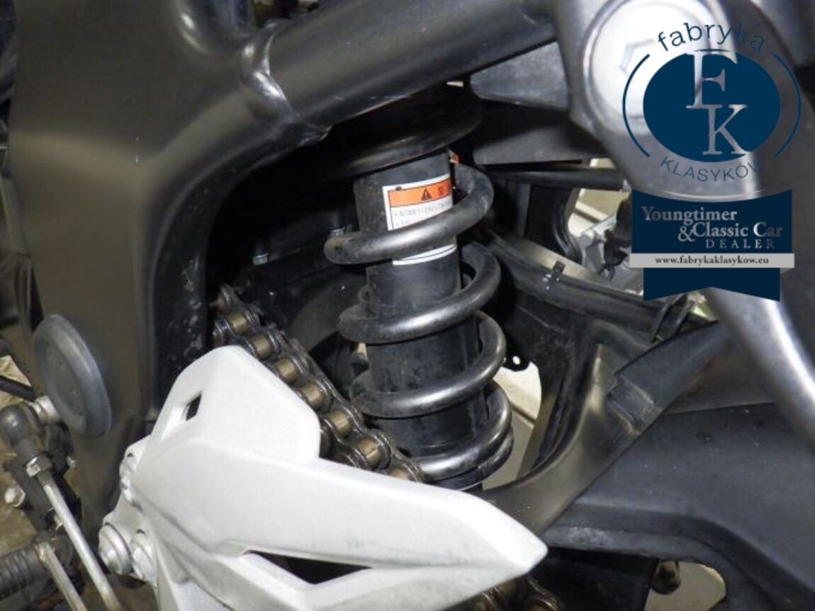 SUZUKI GSR750A 2014 - zdjęcie 27