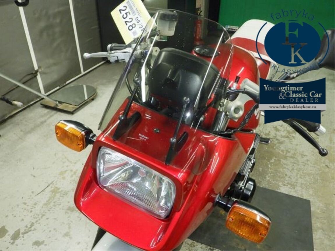 SUZUKI GSX1100S KATANA 1987 - zdjęcie 17