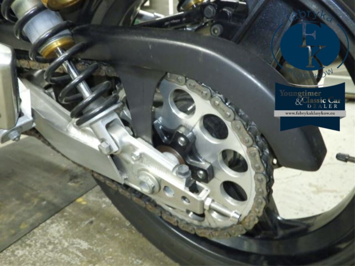 SUZUKI GSX1100S KATANA 1987 - zdjęcie 28