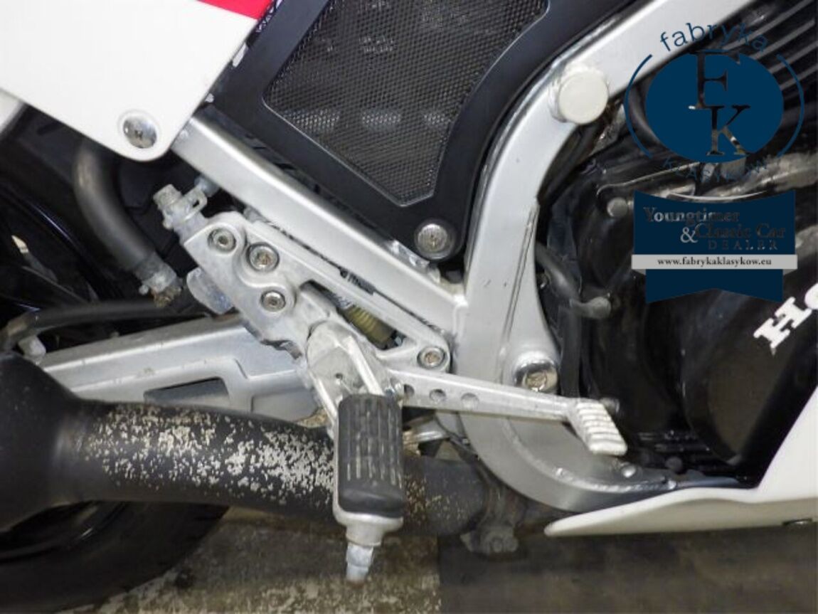 HONDA VF1000R 1985 - zdjęcie 30