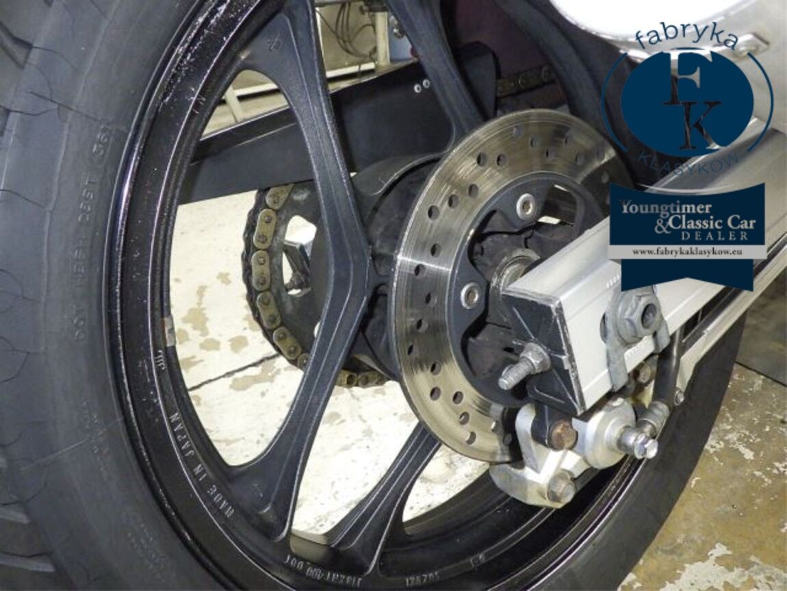 SUZUKI GSX-R750-1 1987 - zdjęcie 25