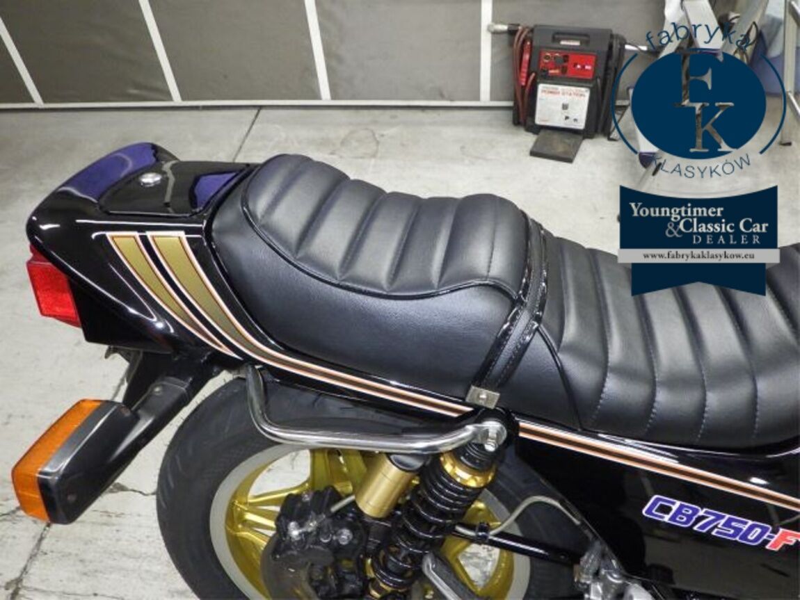 HONDA CB750 1982 - zdjęcie 18