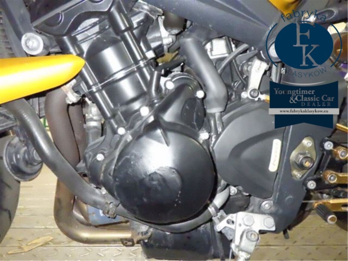 TRIUMPH STREET TRIPLE 2011 - zdjęcie 4