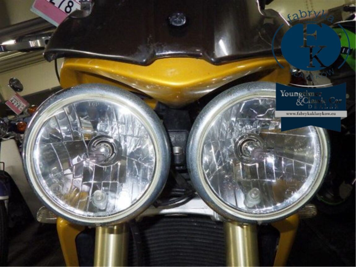 TRIUMPH STREET TRIPLE 2011 - zdjęcie 11