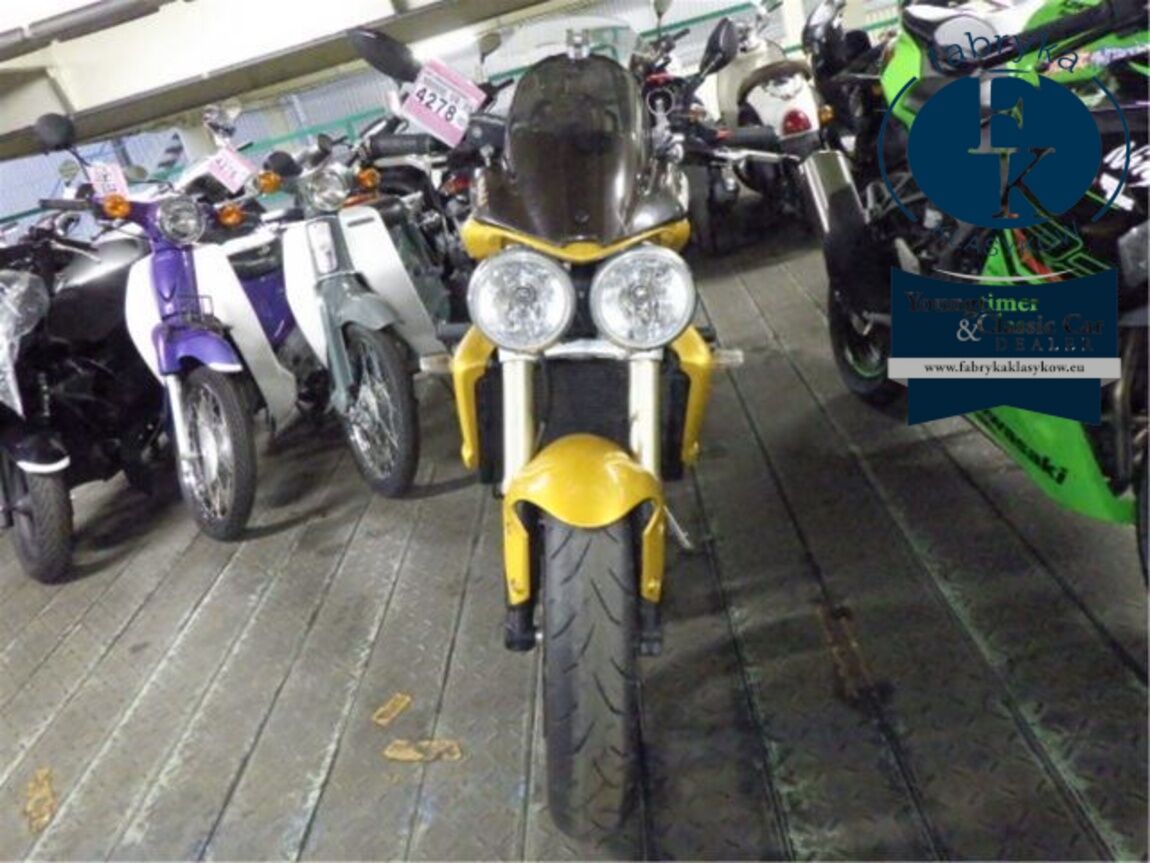 TRIUMPH STREET TRIPLE 2011 - zdjęcie 19