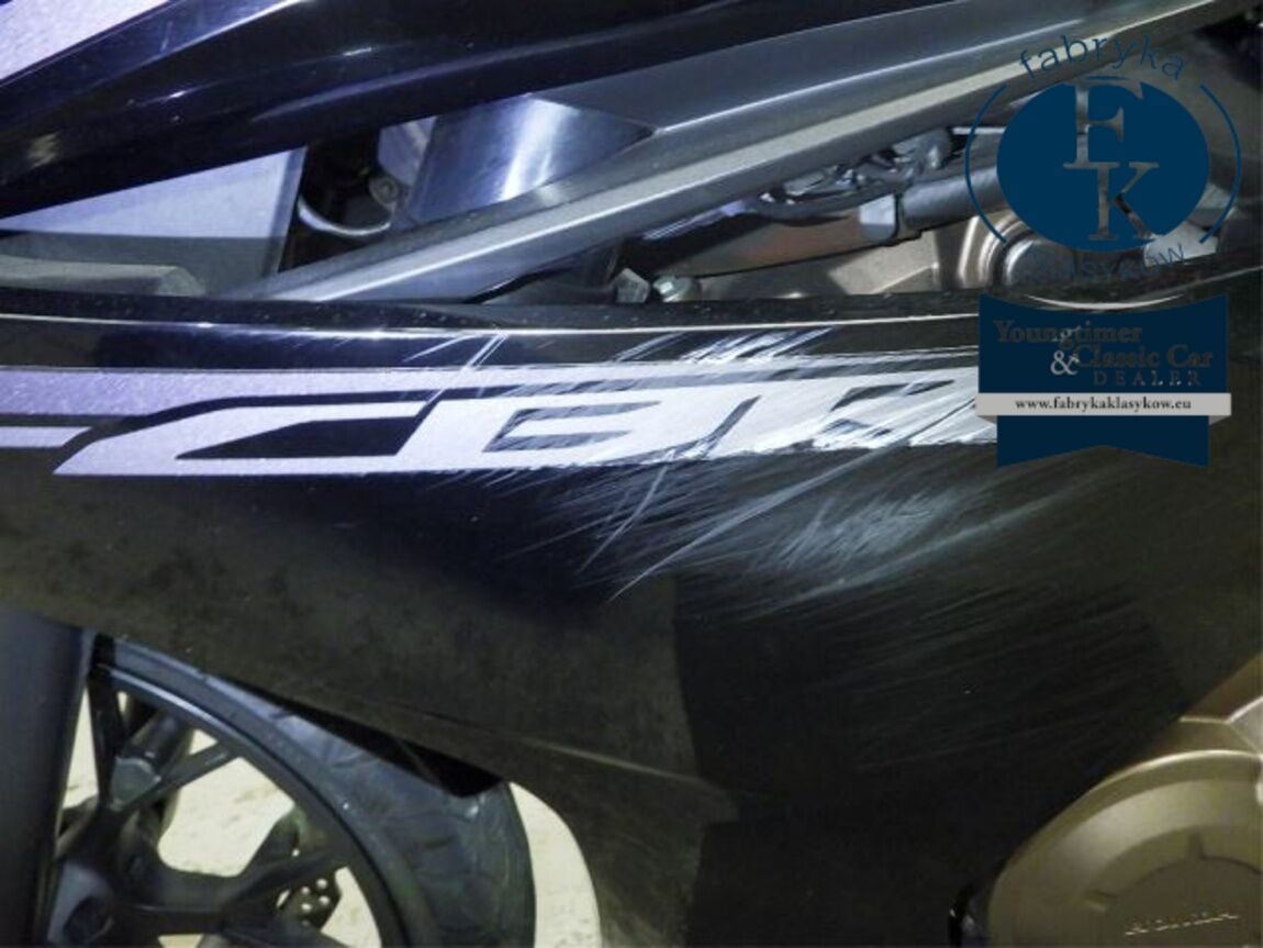 HONDA CBR400R - zdjęcie 18