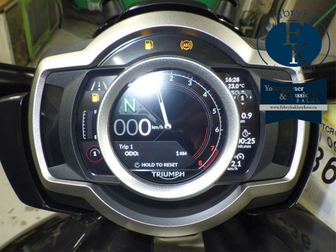 TRIUMPH ROCKET III GT STORM 2026 - zdjęcie 15