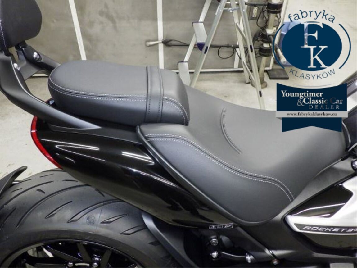 TRIUMPH ROCKET III GT STORM 2026 - zdjęcie 21