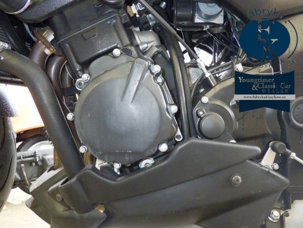 SUZUKI GSR750A 2016 - zdjęcie 4