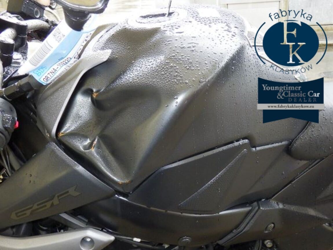 SUZUKI GSR750A 2016 - zdjęcie 13