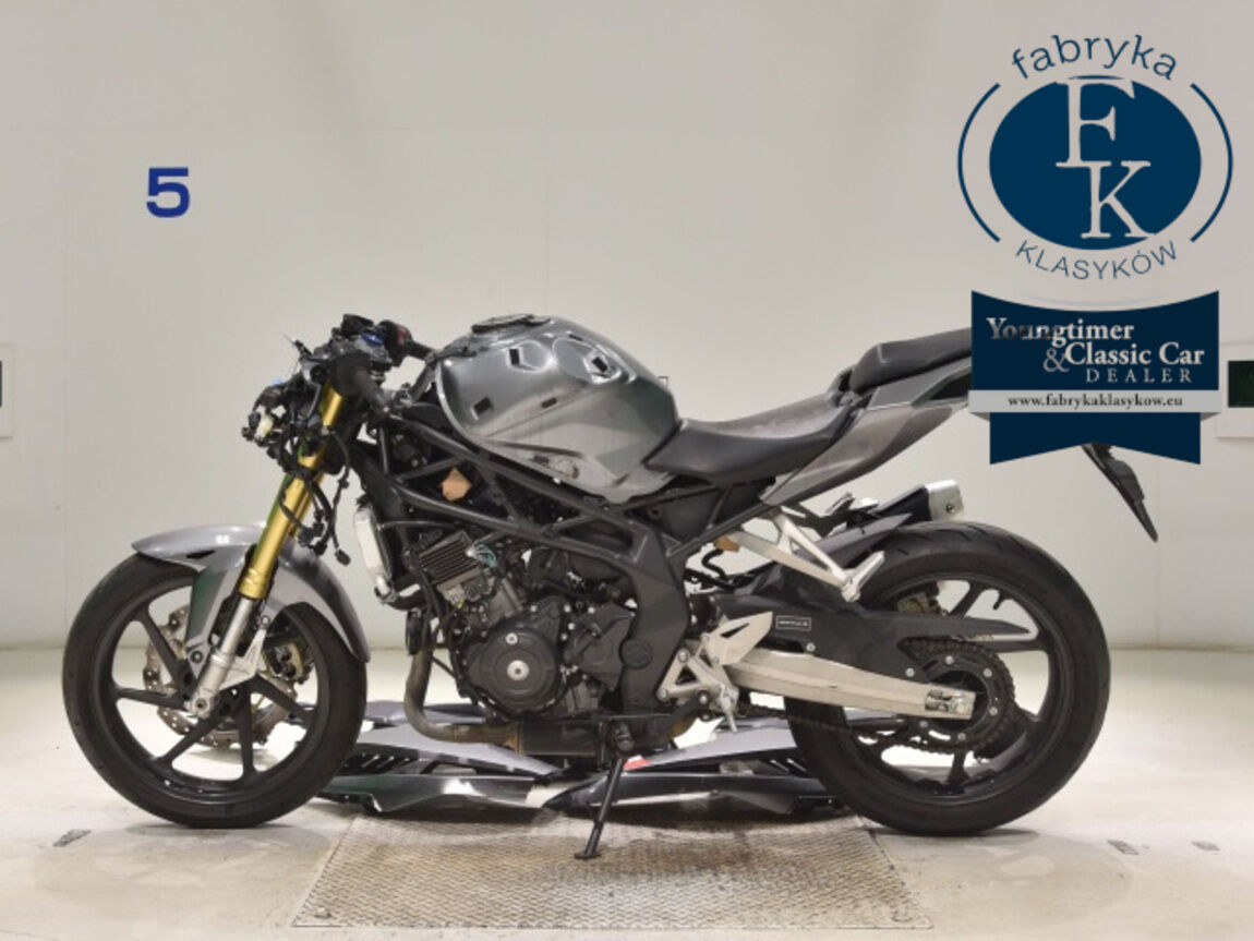 HONDA CBR250RR-2  - zdjęcie 3