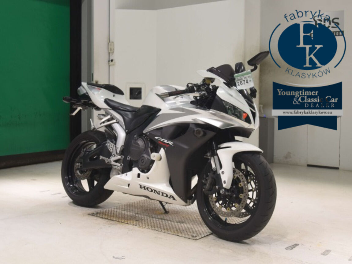 HONDA CBR600RR 2008 - zdjęcie 4