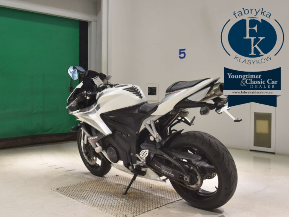 HONDA CBR600RR 2008 - zdjęcie 7