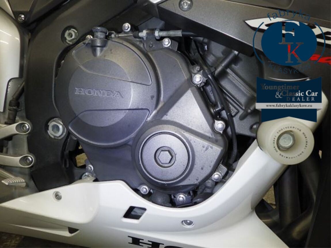 HONDA CBR600RR 2008 - zdjęcie 9