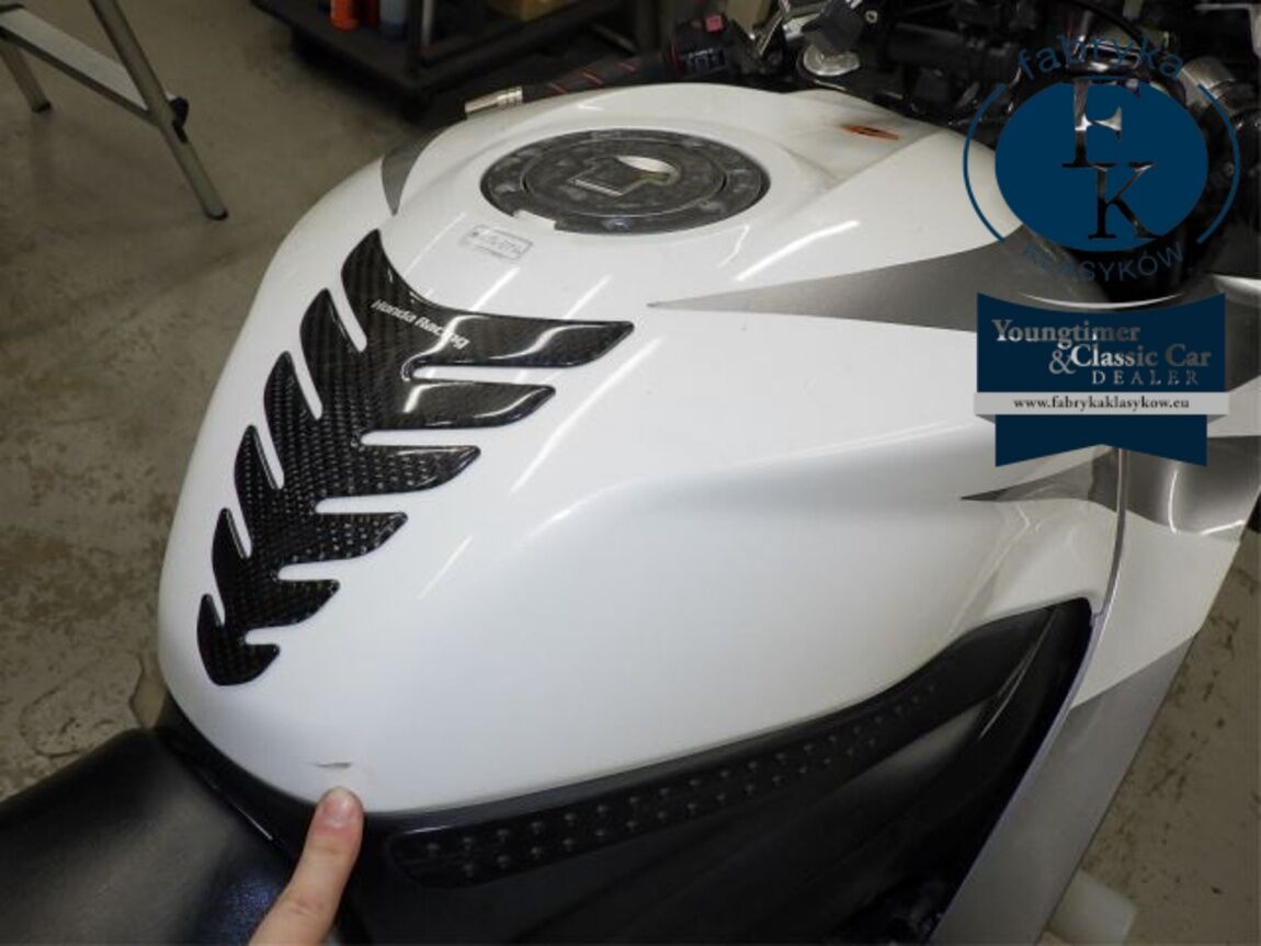 HONDA CBR600RR 2008 - zdjęcie 19