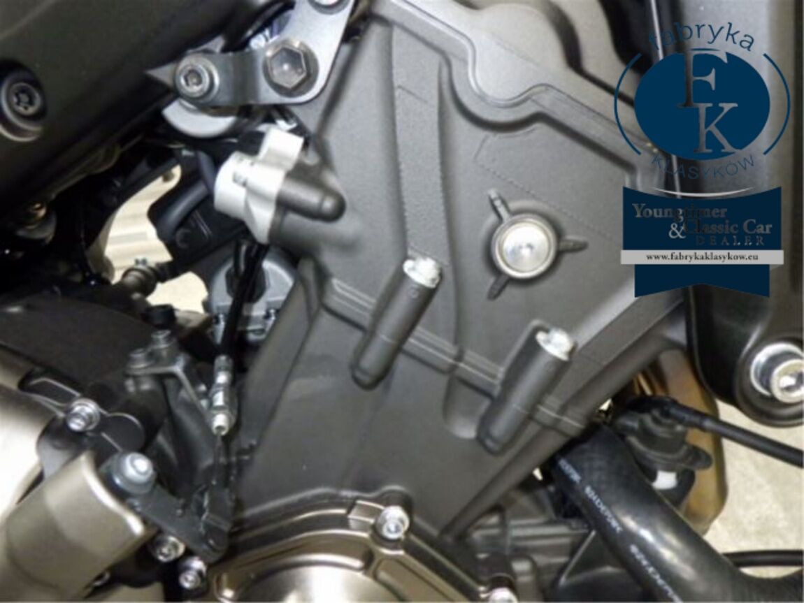 YAMAHA XSR900-2 2024 - zdjęcie 10