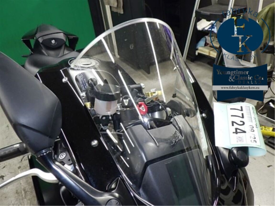 YAMAHA YZF-R7-2 2022 - zdjęcie 17
