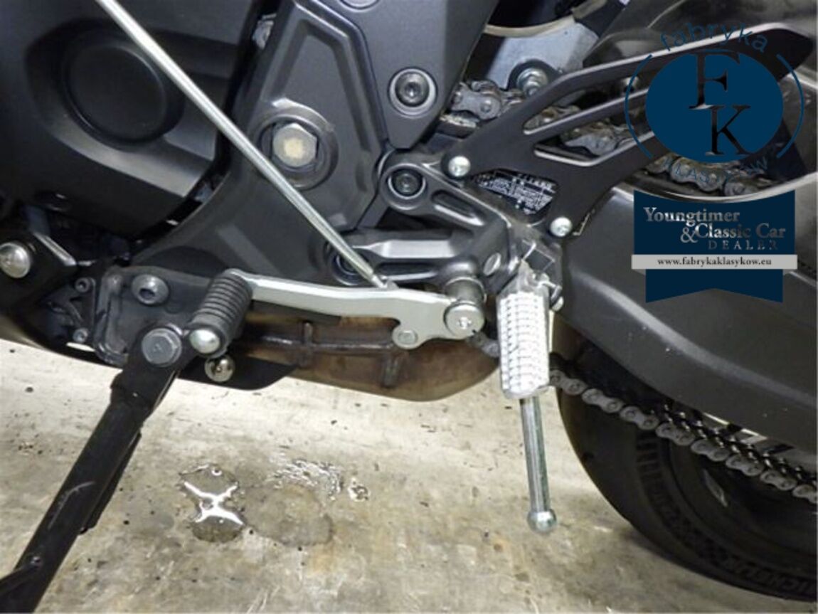 YAMAHA YZF-R7-2 2022 - zdjęcie 30