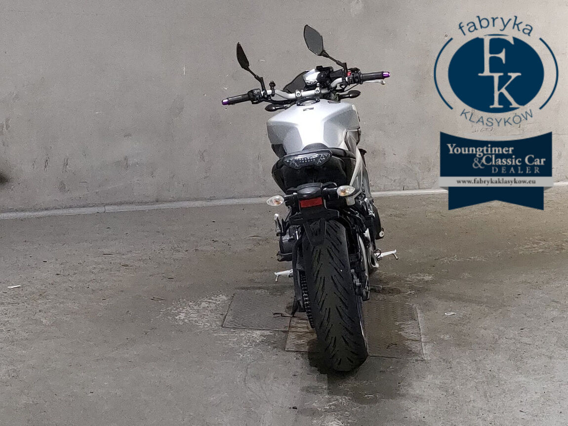 YAMAHA MT-09 2015 - zdjęcie 5