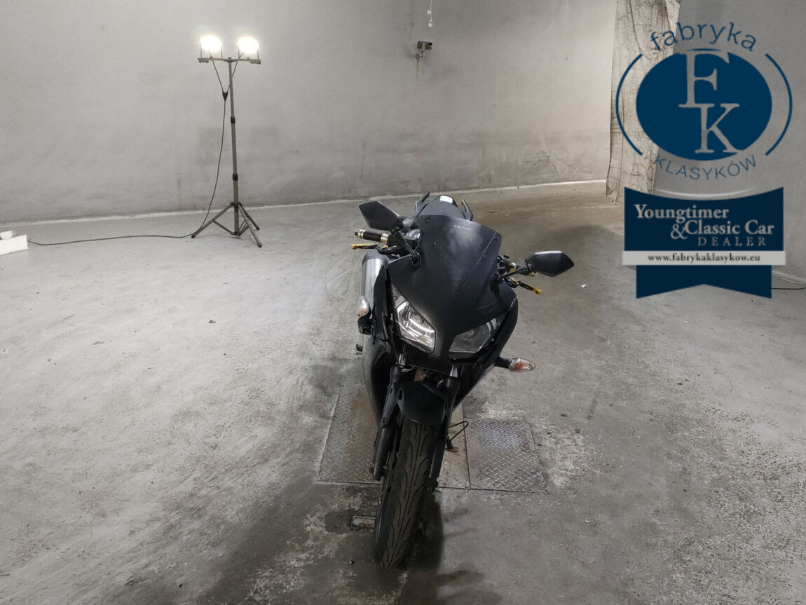 HONDA CBR250R  - zdjęcie 4