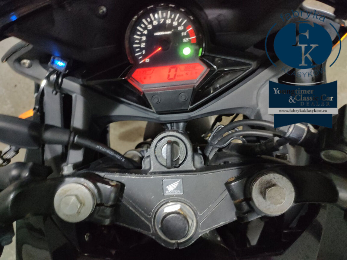 HONDA CBR250R  - zdjęcie 6