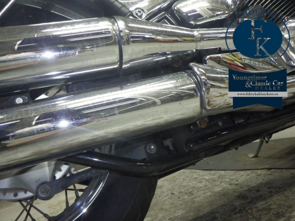 SUZUKI INTRUDER 400 CLASSIC 2010 - zdjęcie 15