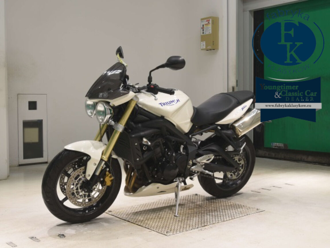 TRIUMPH STREET TRIPLE 2010 - zdjęcie 5