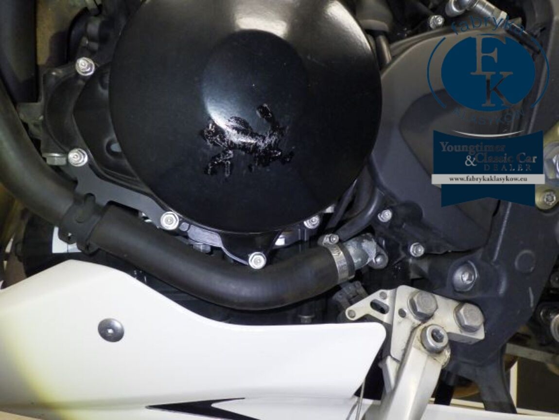 TRIUMPH STREET TRIPLE 2010 - zdjęcie 11