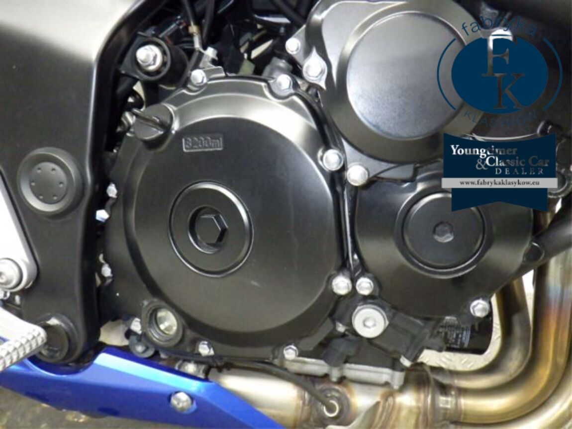 SUZUKI GSR750A 2013 - zdjęcie 11