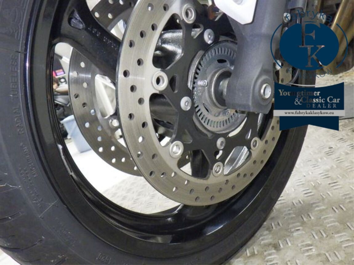 SUZUKI GSR750A 2013 - zdjęcie 26