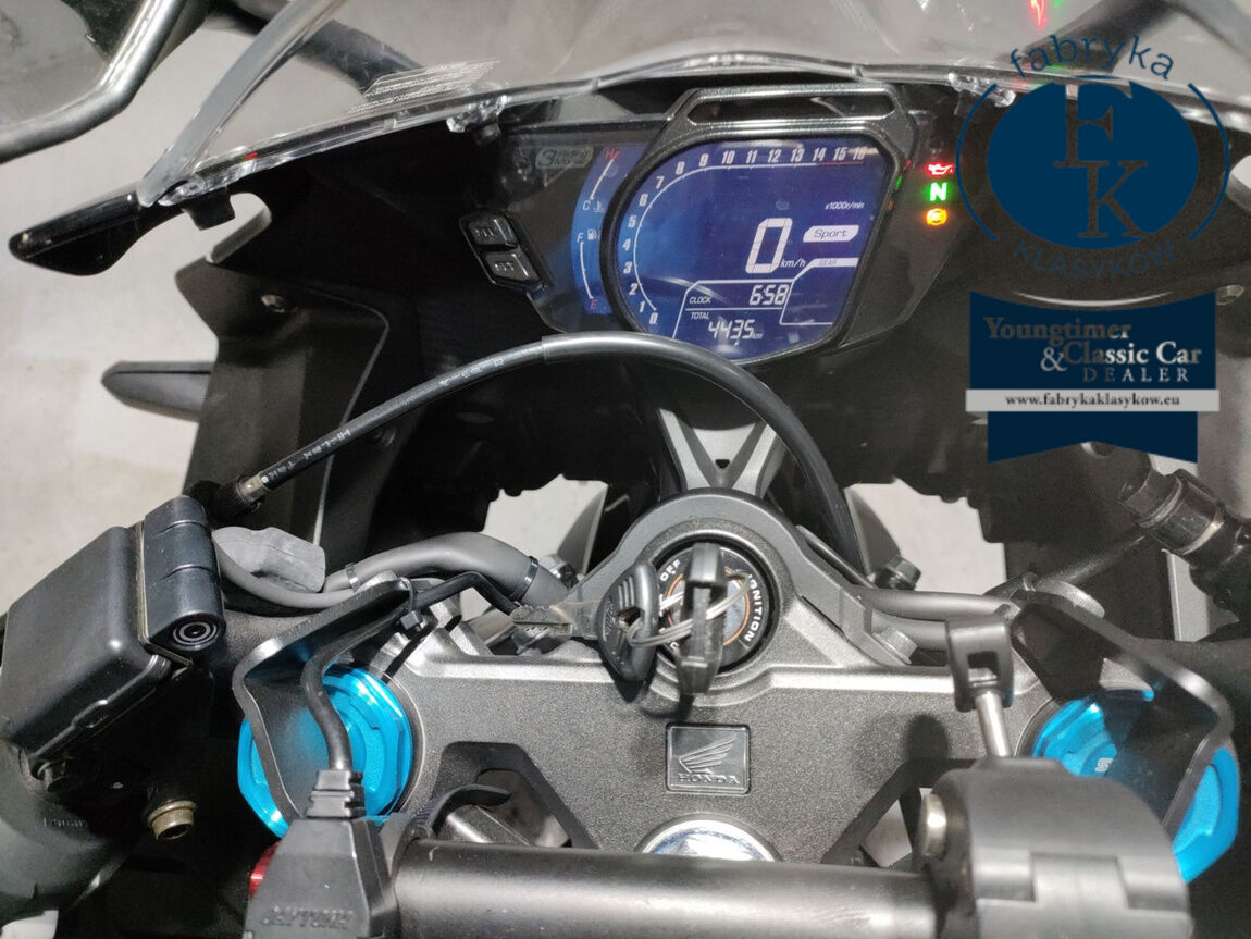 HONDA CBR250RR  - zdjęcie 6