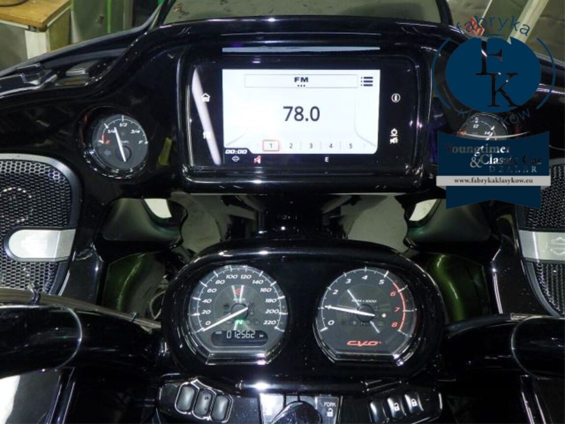 HARLEY-DAVIDSON FLTRXSE1920CVO 2022 - zdjęcie 13