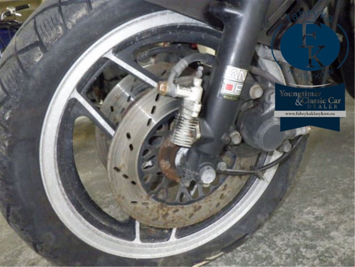 SUZUKI GSX750S KATANA 1983 - zdjęcie 17