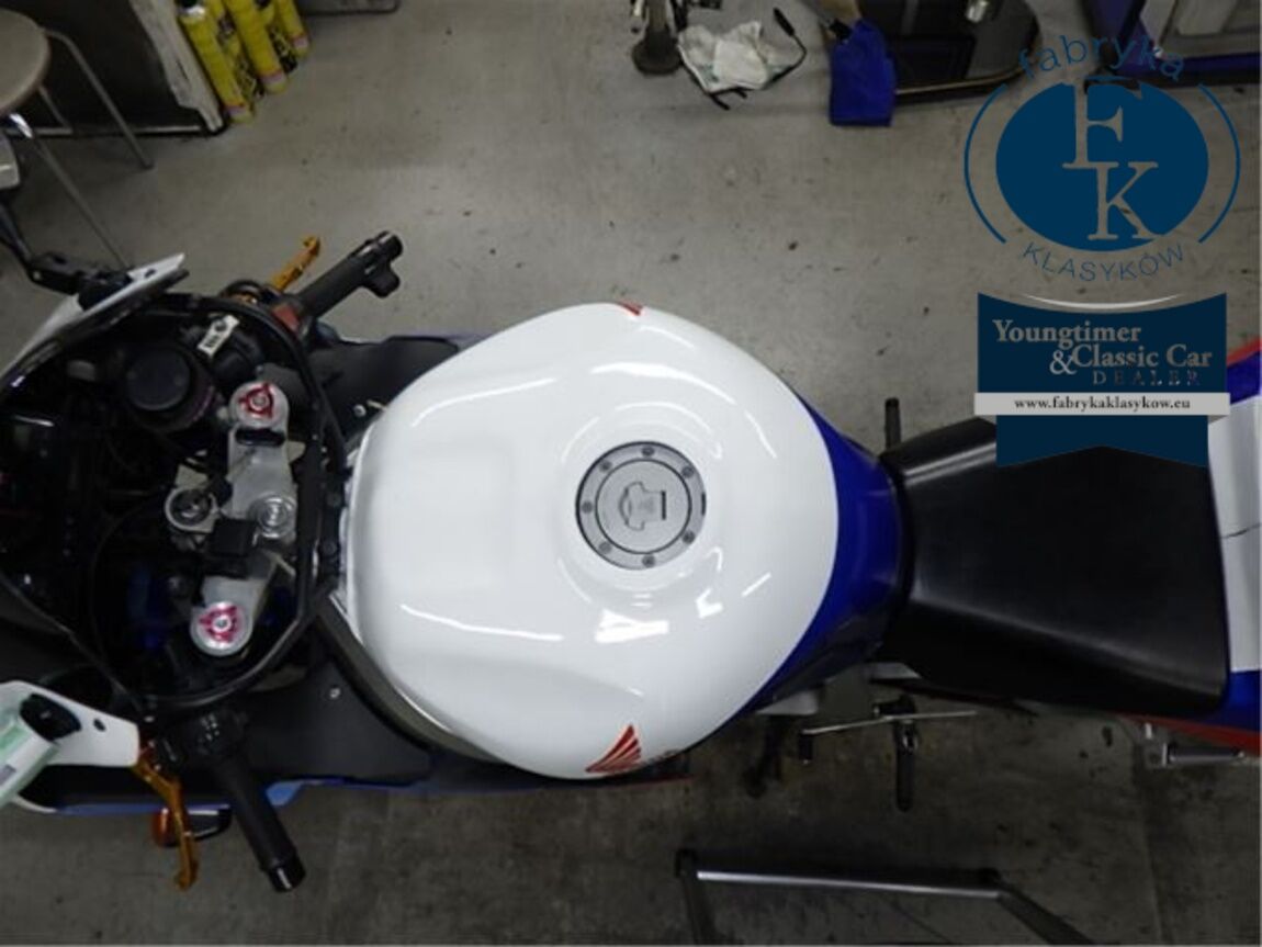 HONDA CBR900RR 1999 - zdjęcie 32