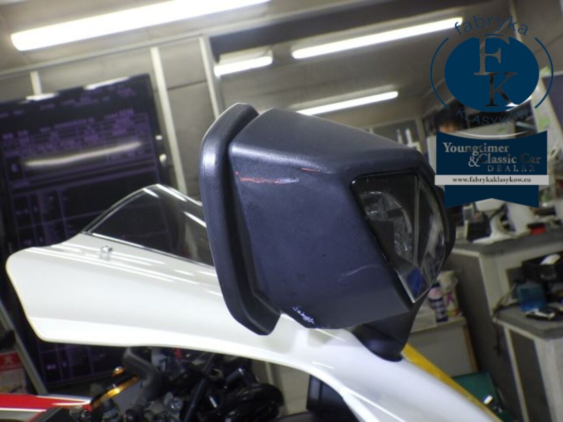 YAMAHA YZF-R1 2022 - zdjęcie 14